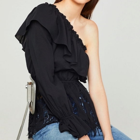 BCBGMaxAzria Tops - Floral Embroidered single shoulder peplum